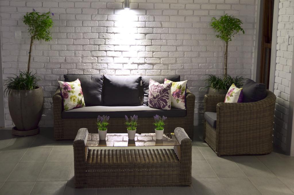 Yalla Yalla Boutique Hotel Witbank Bagian luar foto