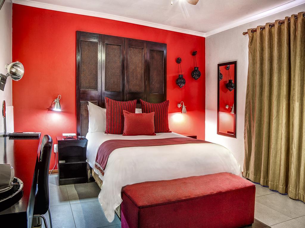 Yalla Yalla Boutique Hotel Witbank Bagian luar foto