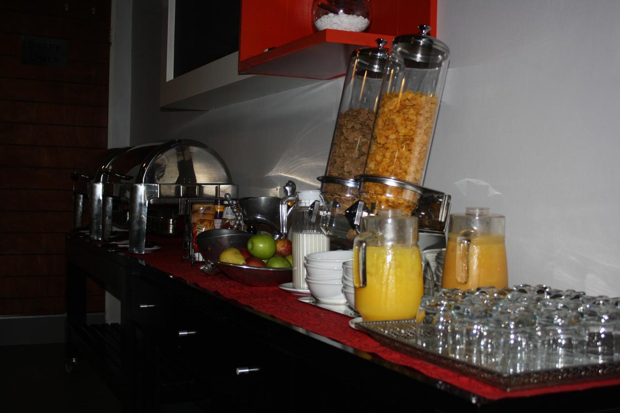 Yalla Yalla Boutique Hotel Witbank Bagian luar foto